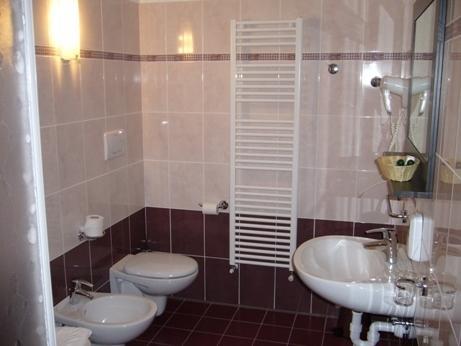Hotel La Solitaria Carlazzo Екстериор снимка